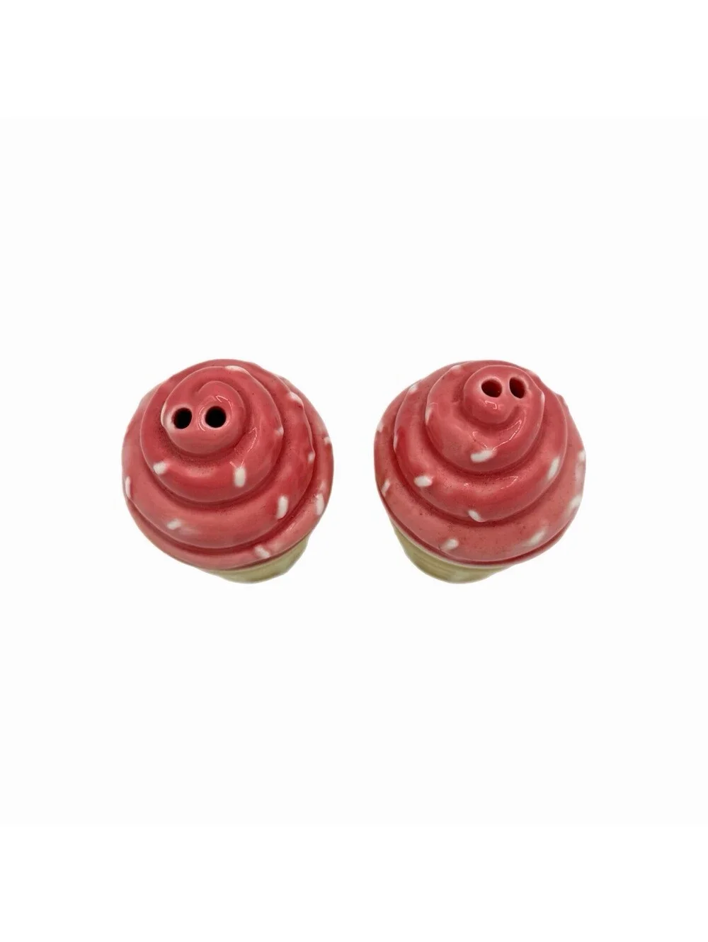 Cracker Barrel Mini Pink Ice Cream Cone Salt & Pepper Shakers